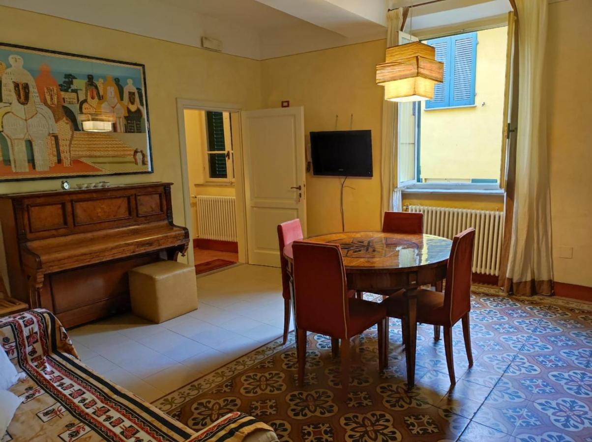 Boccherini'S Home Ad Un Passo Dal Duomo Di ลุคคา ภายนอก รูปภาพ